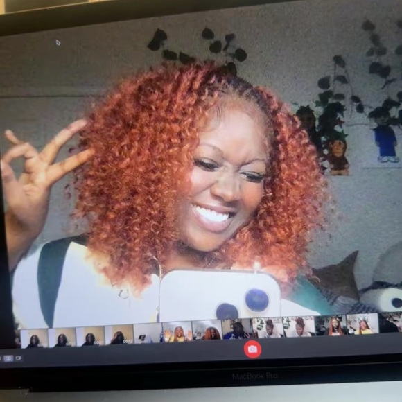 Meet your Posher, Ariauna - Picture 1 of 1